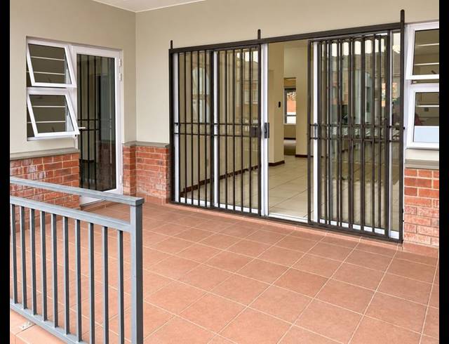 2 BEDROOM PROPERTY TO RENT IN PARKVIEW